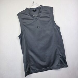 Jordan Muscle Tank‎ Mens M Gray Performance Training Gym Athleisure Sports Shirt